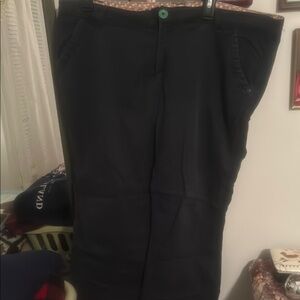 Women's Black Cropped Pants